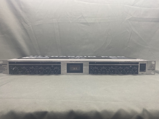 Behringer MIC2200 Audiophile Vacuum Tube Microphone/Line